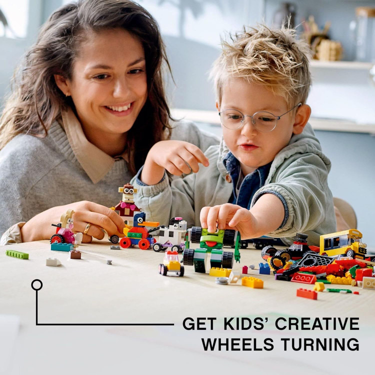 لگو 653 تکه سری Classic مدل Bricks and Wheels کد 11014
